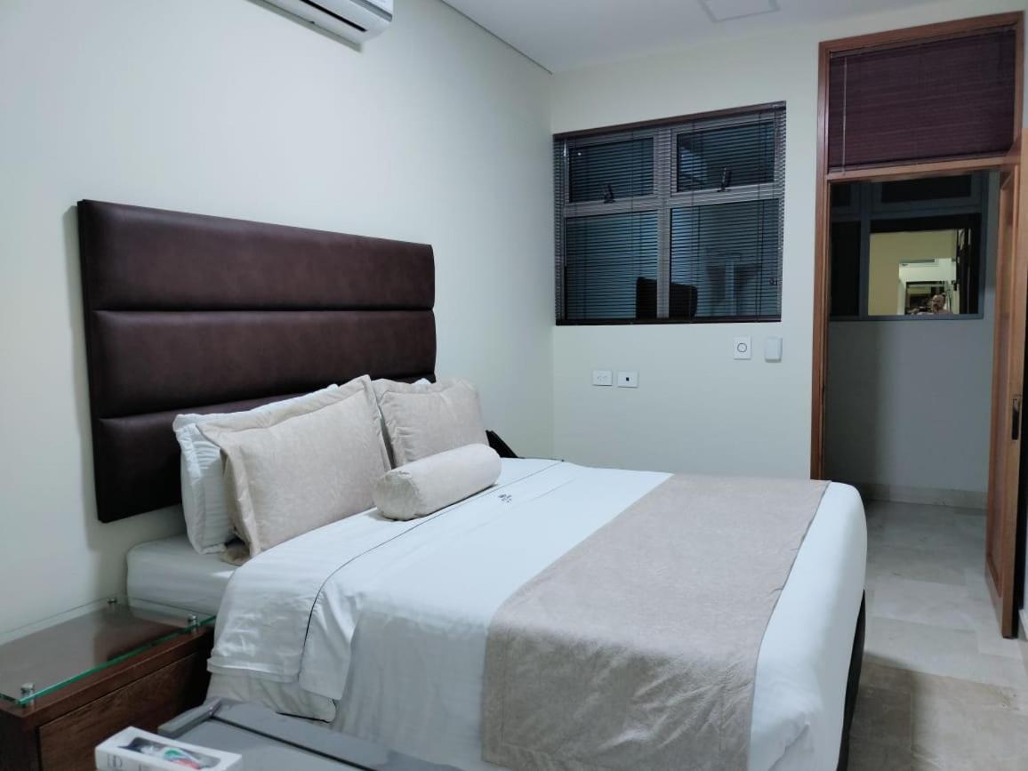 Hotel Dorado La 70 Medellín Exteriör bild